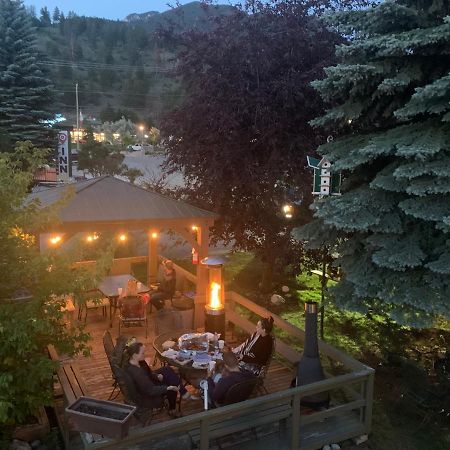 Destination Inn Radium Hot Springs Dış mekan fotoğraf