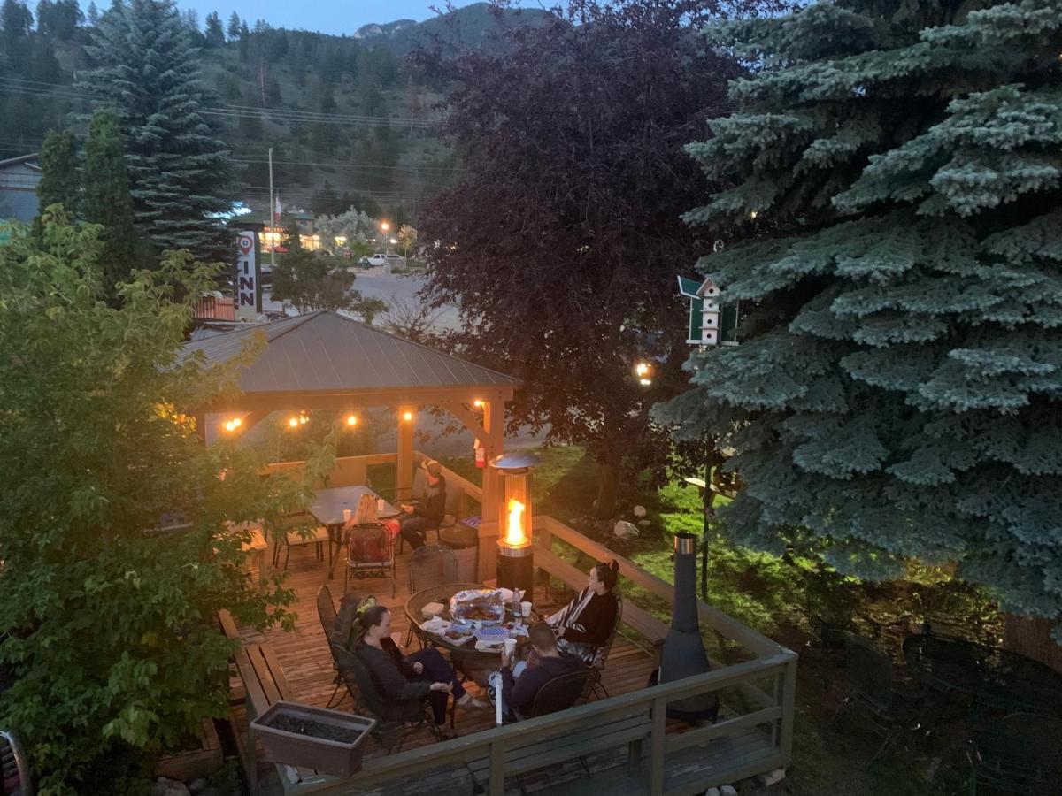 Destination Inn Radium Hot Springs Dış mekan fotoğraf